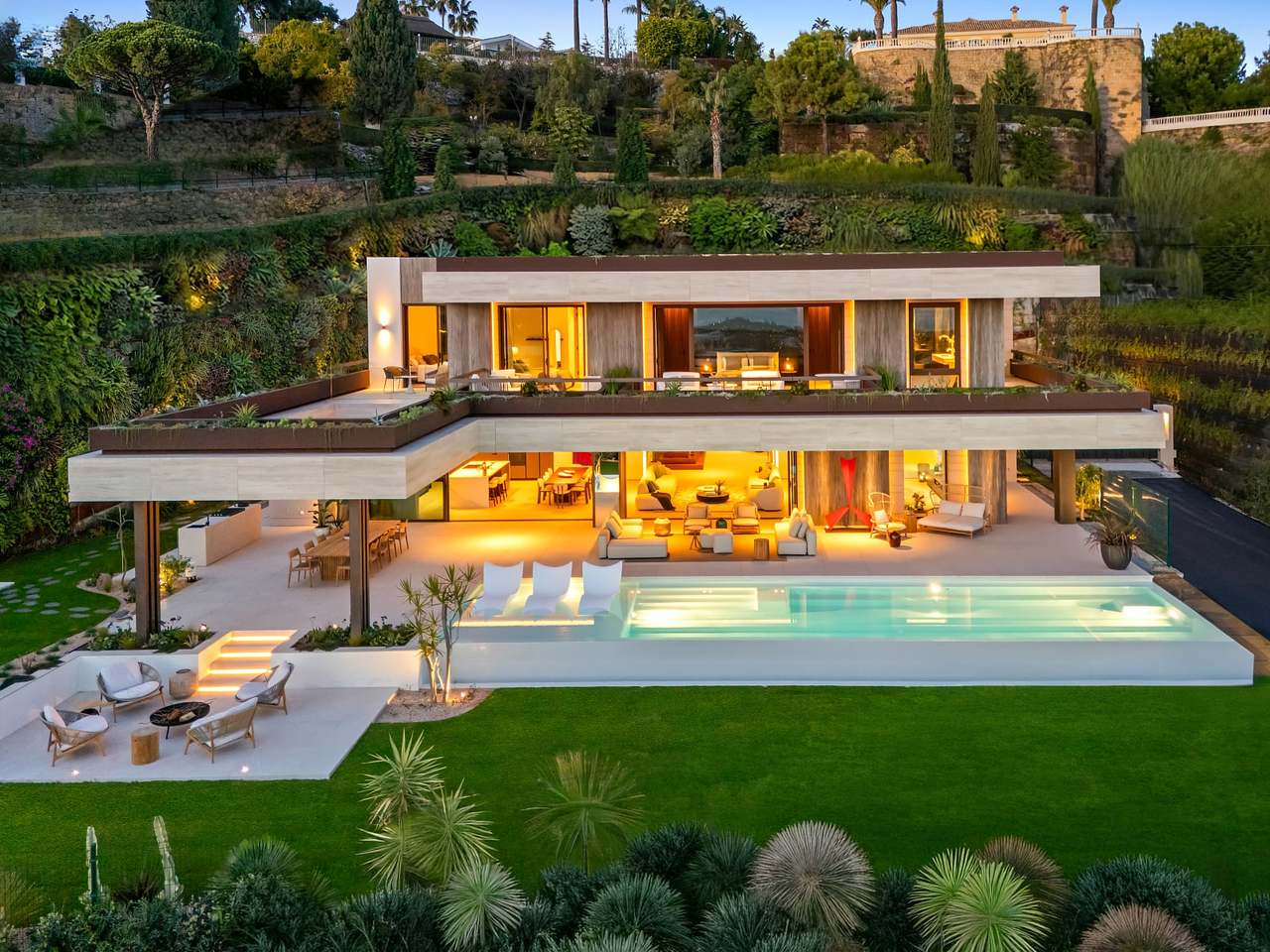 5 bedroom Villa for sale in Benahavis