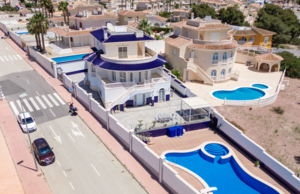 6 bedroom Villa for sale in Ciudad Quesada