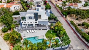 4 bedroom Villa for sale in La Nucia