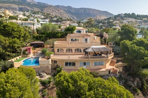 4 Slaapkamer Villa te koop in Altea