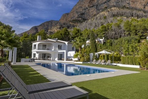 5 bedroom Villa for sale in Javea