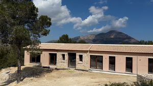 Finca de 5 dormitorios en venta en Javea