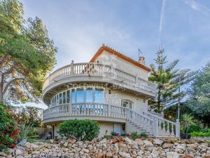 Casa de 4 dormitorios en venta en Javea