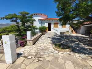 6 bedroom Villa for sale in Orba