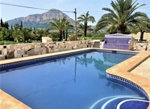 3 bedroom villa for long term rental Javea.