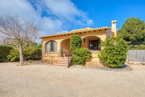 Villa de 3 dormitorio se vende en Javea