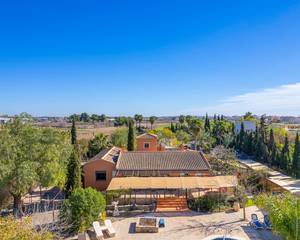 7 bedroom Finca for sale in Catral
