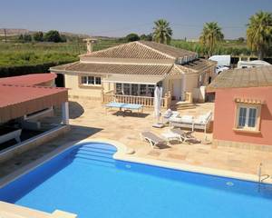 6 bedroom Villa for sale in Almoradi