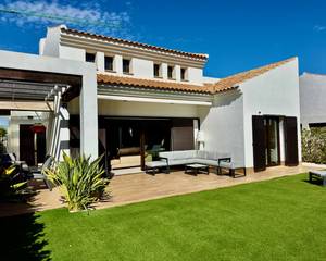 3 bedroom Villa for sale in Algorfa
