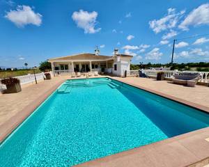 6 bedroom Villa for sale in Rojales