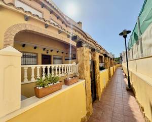 4 bedroom Villa for sale in Guardamar del Segura