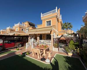 3 bedroom Villa for sale in Lo Crispin