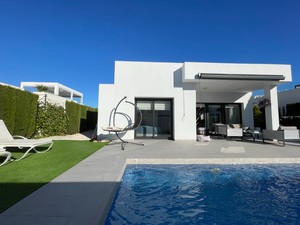 2 bedroom Villa for sale in Benijofar