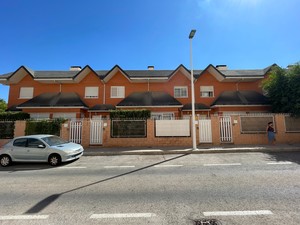 4 bedroom Townhouse for sale in Elche