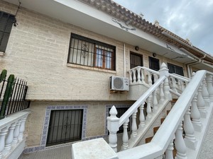 3 bedroom Villa for sale in La Mata