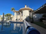 5 bedroom Villa se vende en Benijofar 