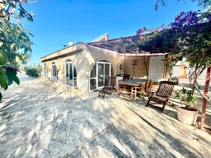 5 bedroom Finca for sale in Crevillente