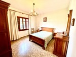 5 bedroom Villa for sale in Benejuzar