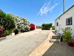 4 bedroom Villa for sale in Daya Nueva