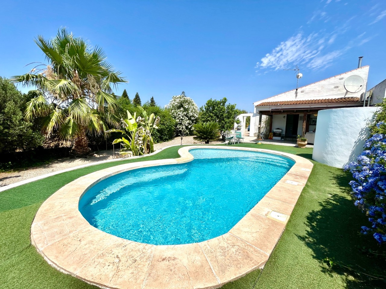 4 bedroom Villa for sale in Daya Nueva