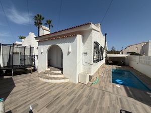 2 bedroom Villa for sale in Orihuela Costa