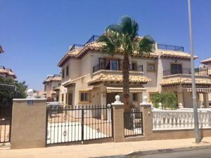3 bedroom Townhouse for sale in Villamartin