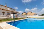 3 bedroom Rijtjes Huis te koop in Torrevieja