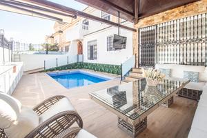 4 bedroom Townhouse for sale in Orihuela Costa