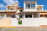 3 bedroom Rijtjes Huis te koop in Torrevieja