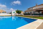 3 bedroom Rijtjes Huis te koop in Torrevieja