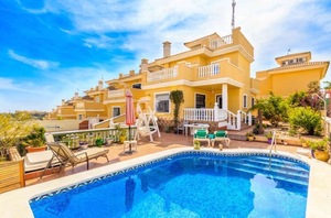 3 bedroom Villa for sale in Alicante