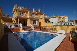 3 bedroom Villa for sale in Alicante