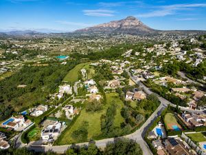 Grondstuk te koop in Javea