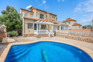 3 bedroom Villa for sale in Orihuela Costa