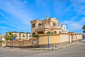 3 bedroom Villa for sale in Orihuela Costa