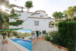Villa de 4 dormitorio se vende en Javea