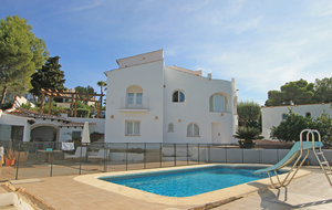 Casa de 4 dormitorios en venta en Javea