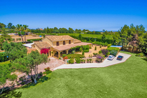 7 Slaapkamer Landhuis te koop in Denia