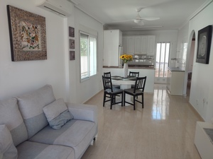 2 bedroom Villa for sale in Sucina