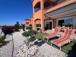 2 bedroom Apartment for sale in Altaona Golf and Country Village