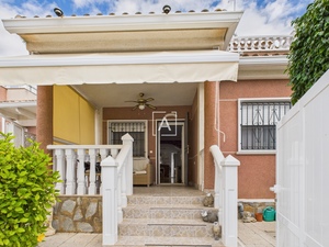 2 bedroom Villa for sale in Pinar de Campoverde