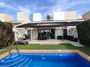 2 bedroom Villa for sale in Peraleja Golf Resort