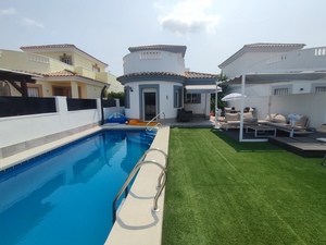 3 bedroom Villa for sale in Sucina