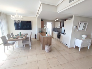 2 bedroom Apartment for sale in Altaona Golf and Country Village