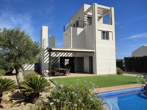 3 bedroom Villa for sale in Peraleja Golf Resort