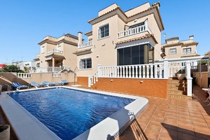 3 bedroom Villa for sale in Pinar de Campoverde