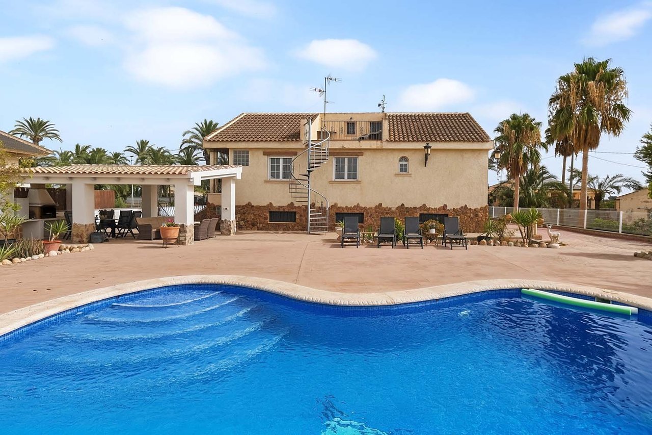 3 bedroom Villa for sale in Bigastro