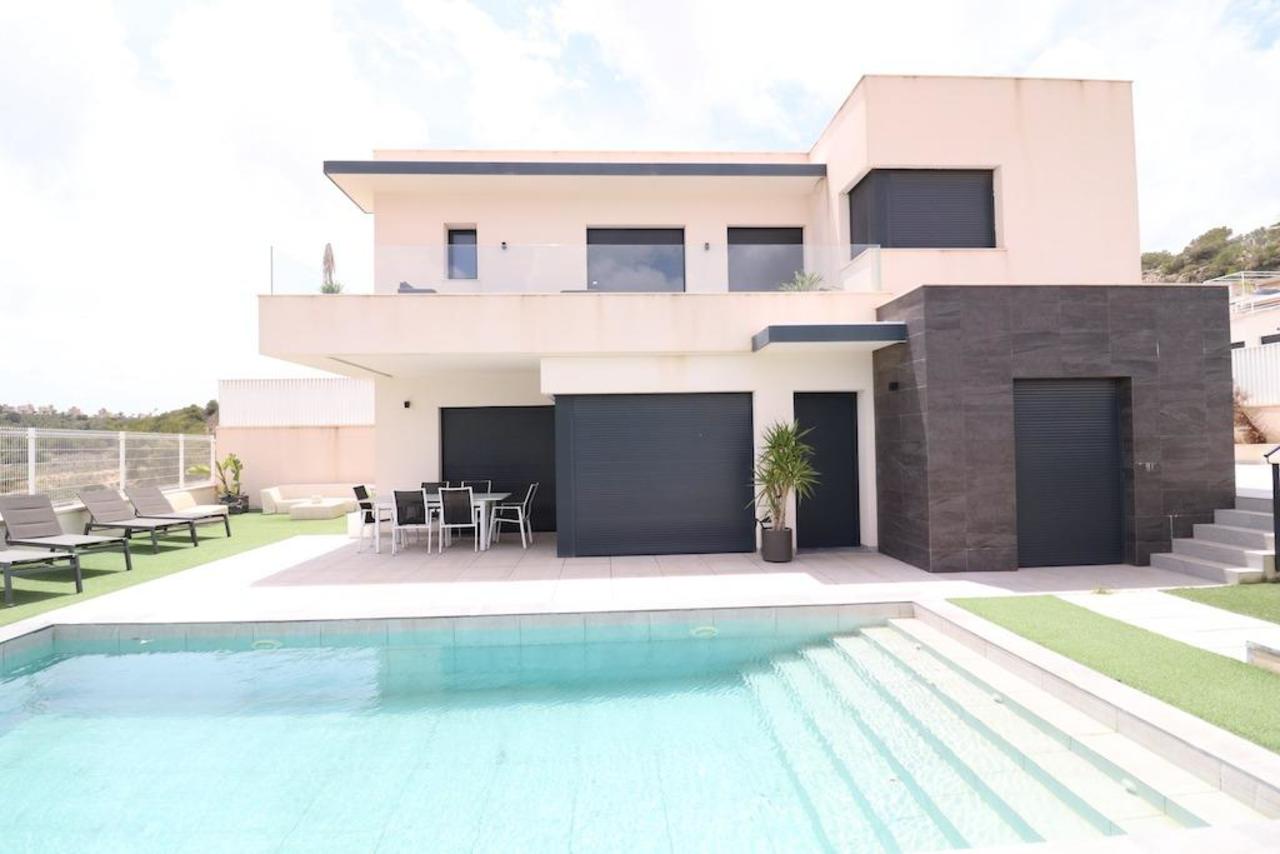 3 bedroom Villa se vende en San Miguel de Salinas 