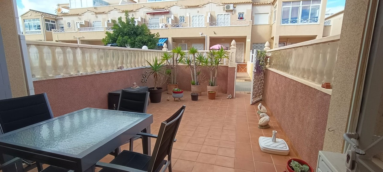 2 bedroom Villa for sale in Orihuela Costa