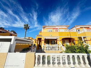 2 bedroom Townhouse for sale in Cabo Roig
